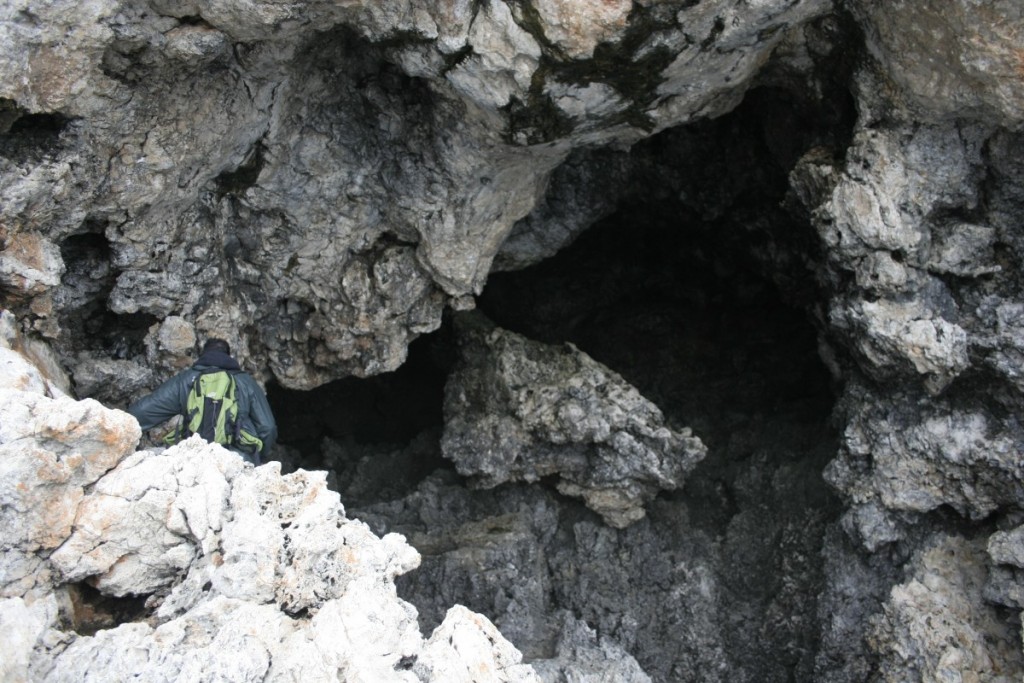 Accès à une grotte paléontologique historique du Cap Pyla pour Haris Nicolaou